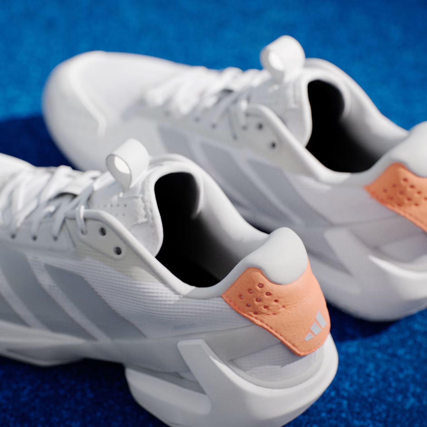 Adizero Ubersonic 5 Clay Cloud White/Beam Orange