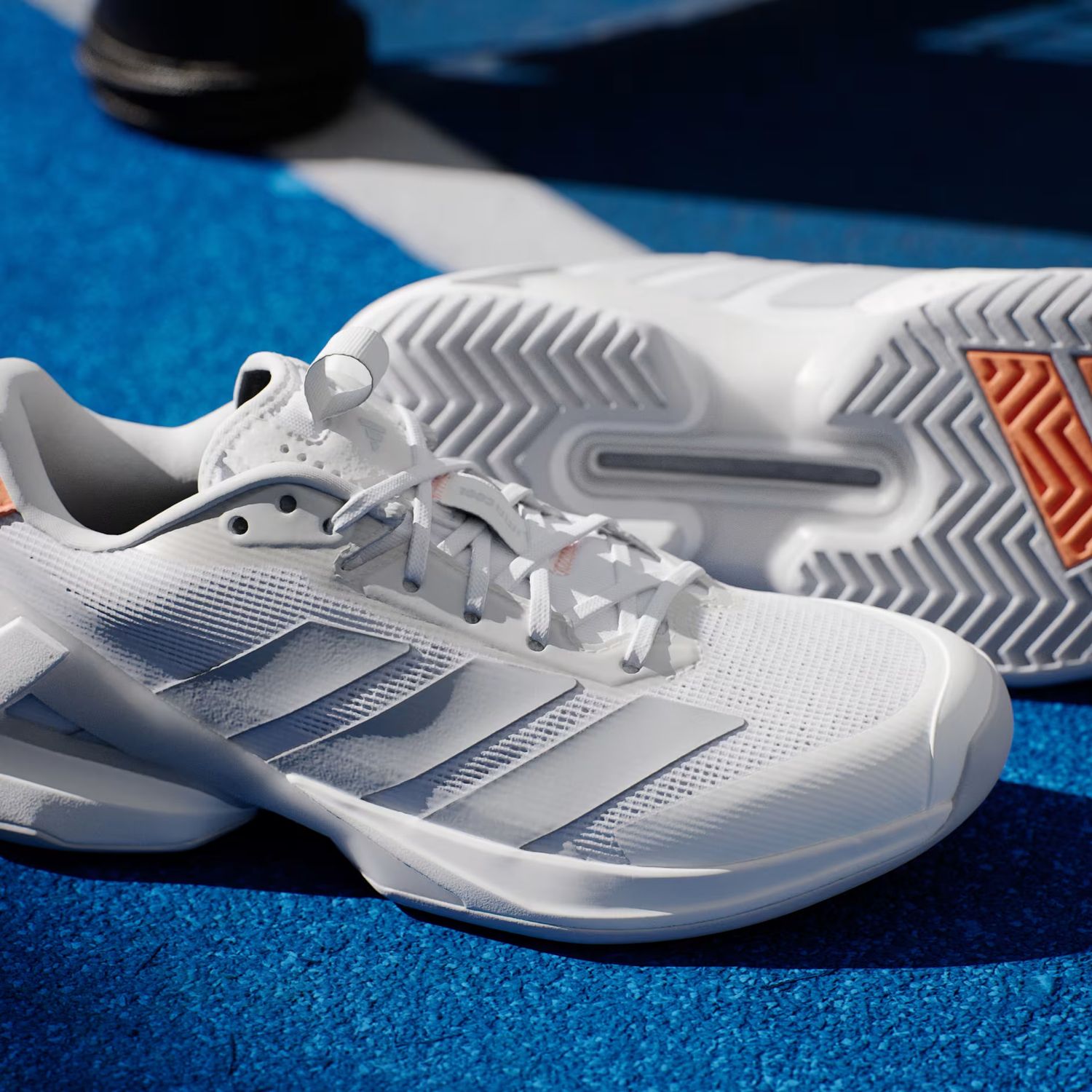 Adizero Ubersonic 5 Clay Cloud White/Beam Orange