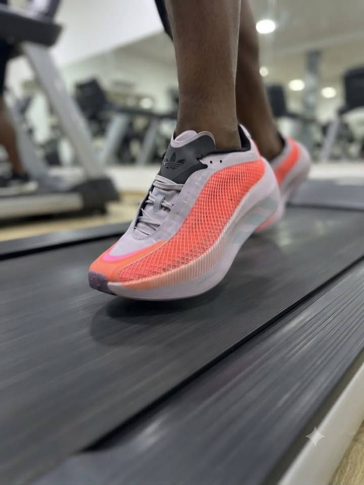 Adidas HYPERBOOST Waterproof PRO - Red