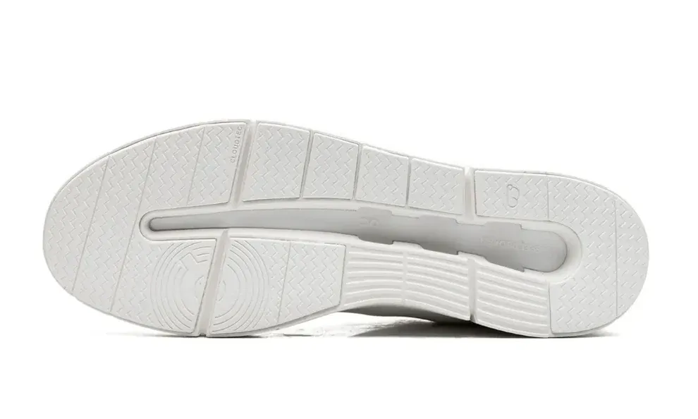 ON The Roger Advantage 'All White'