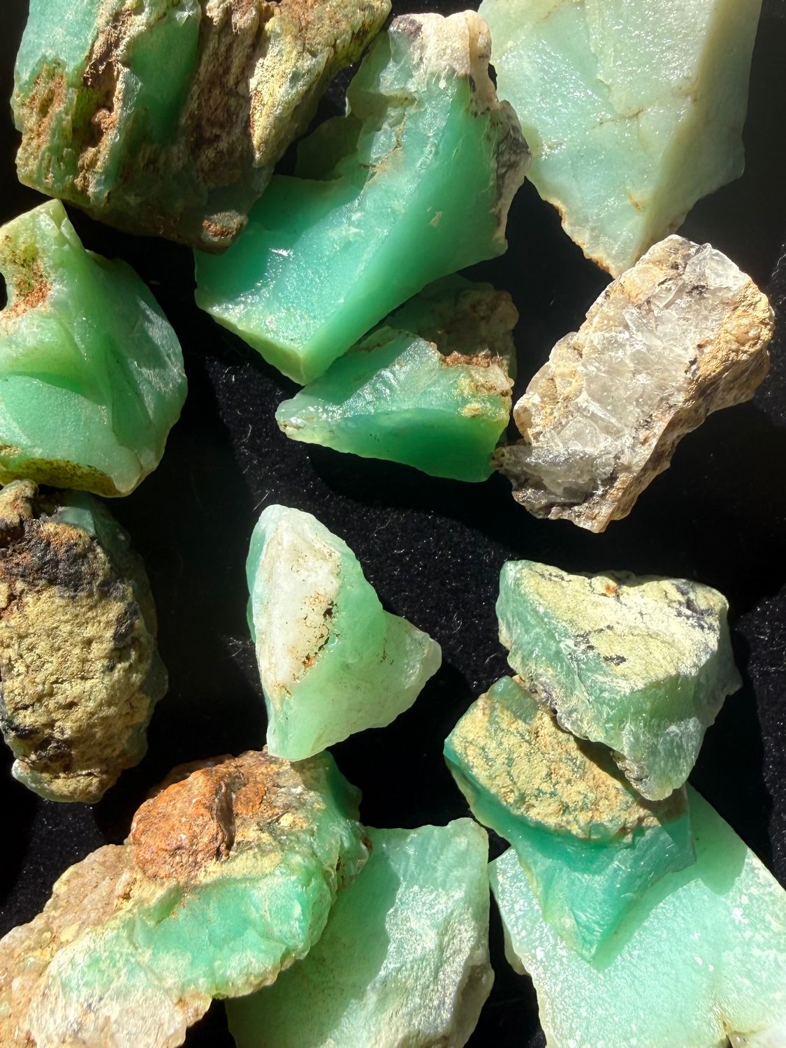 Natural Raw Chrysoprase Stones (pack of 6)