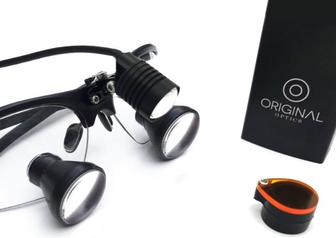 TTL Lupenbrille mit PureLight von OriginalOptics TTL Lupenbrille mit PureLight von OriginalOptics