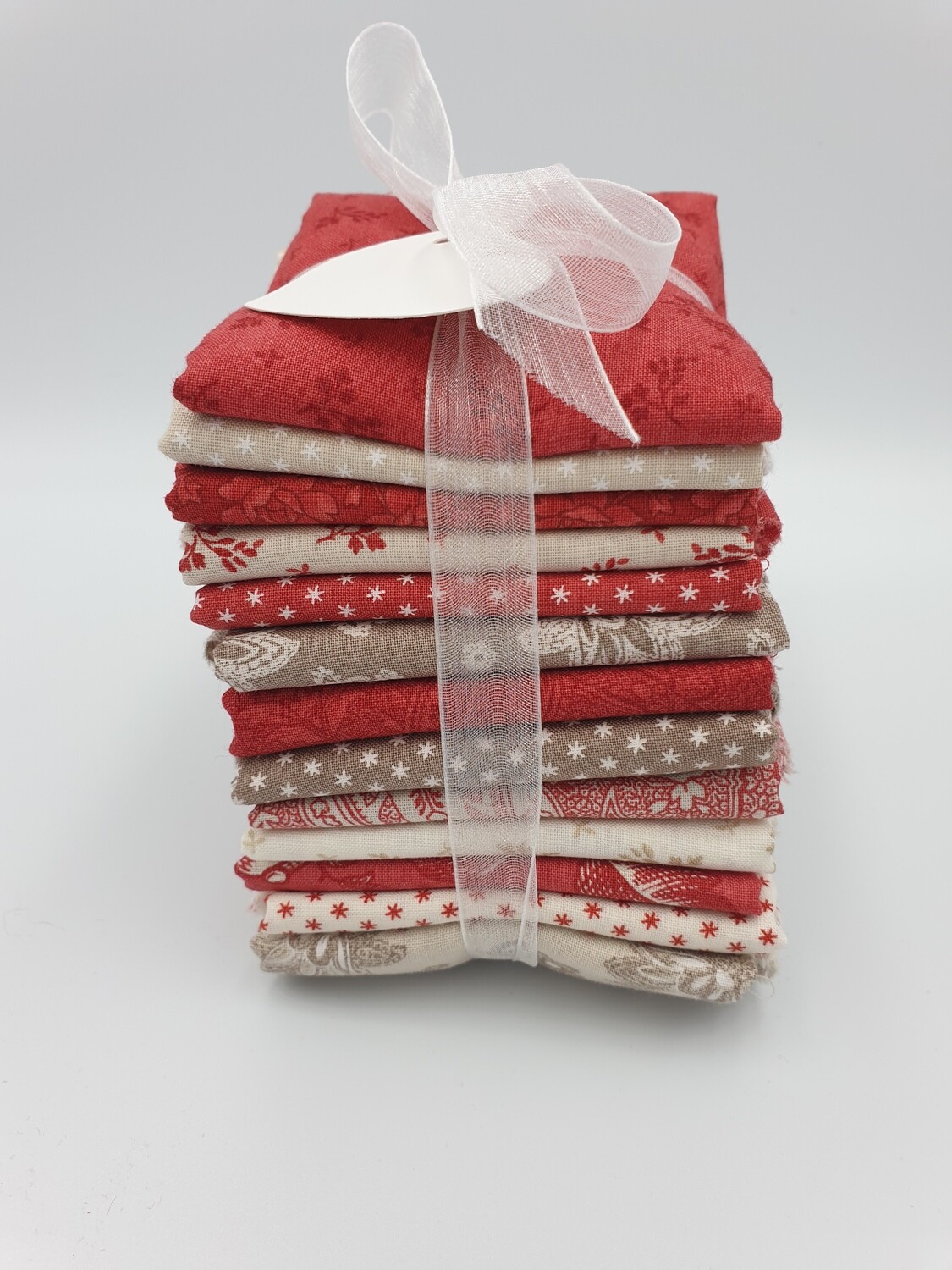 Cranberries &amp; Cream  30x55 cm