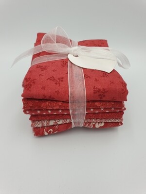 Cranberries &amp; Cream 30x55 cm