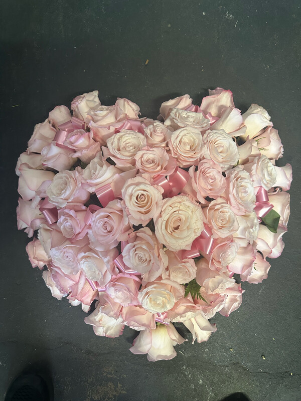 HEART OF ROSES