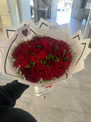 50+ RED ROSES