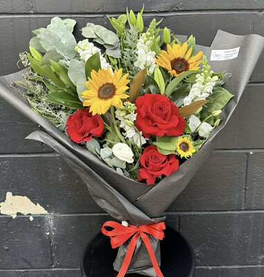 SUNFLOWER KISSED