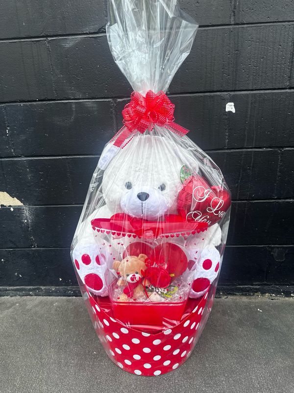 WHITE BEAR BUCKET