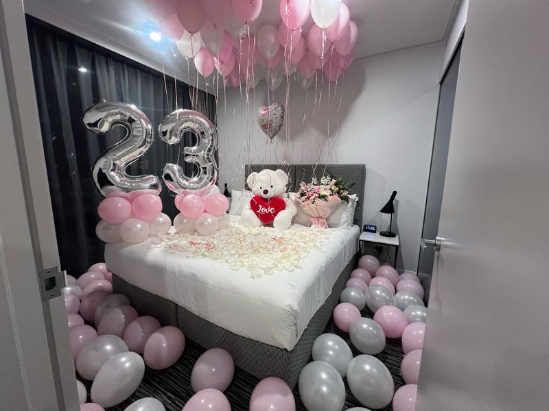 ROOM DECORATION