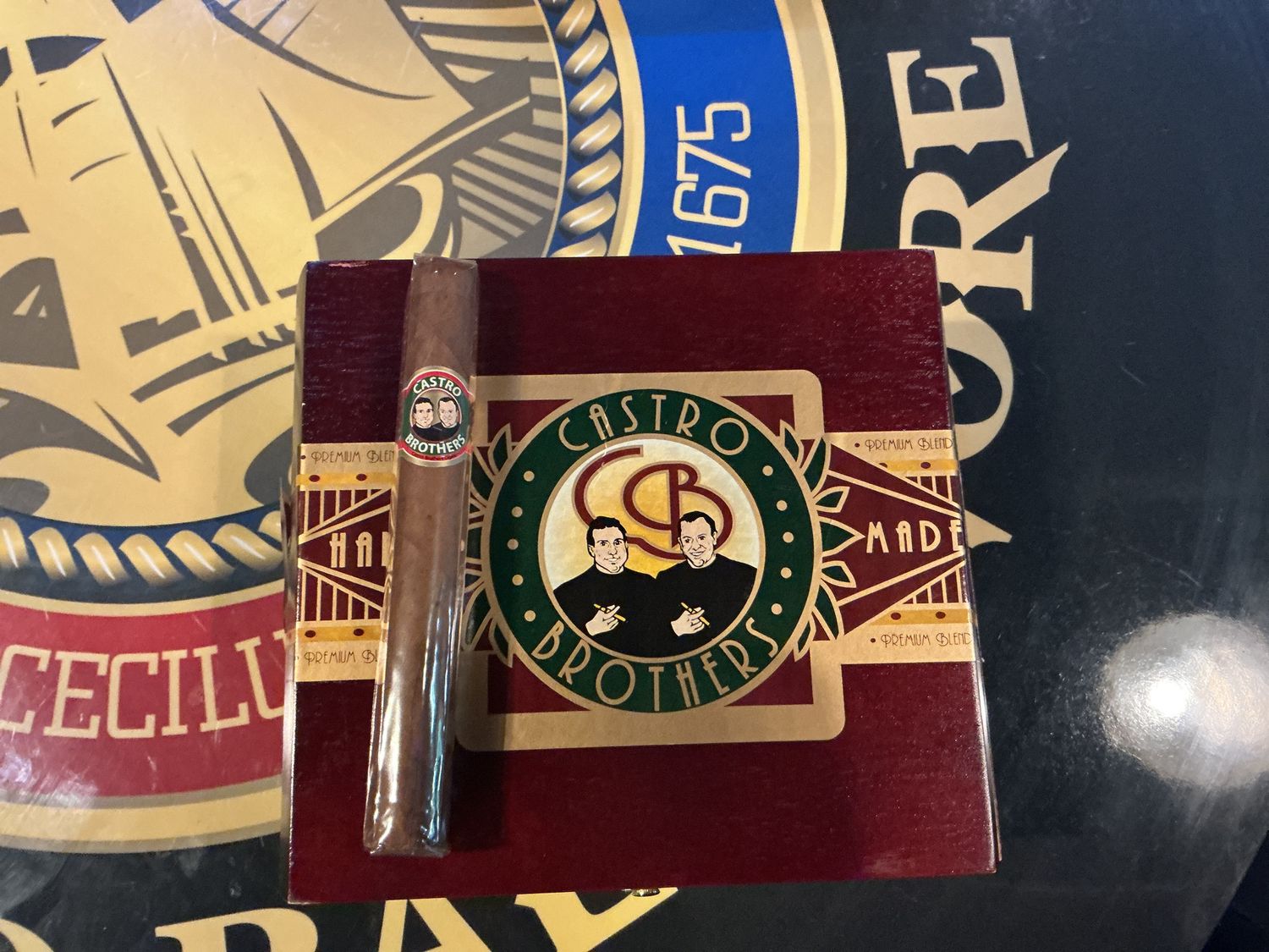 CASTRO BROTHER COROJO TORO BOX