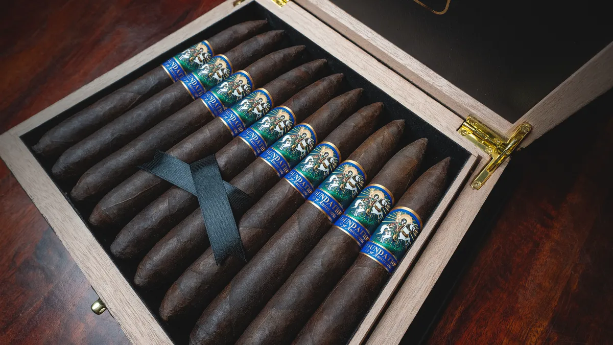FOUNDATION 10 YEAR ANIVERSARIO 10 count BOX