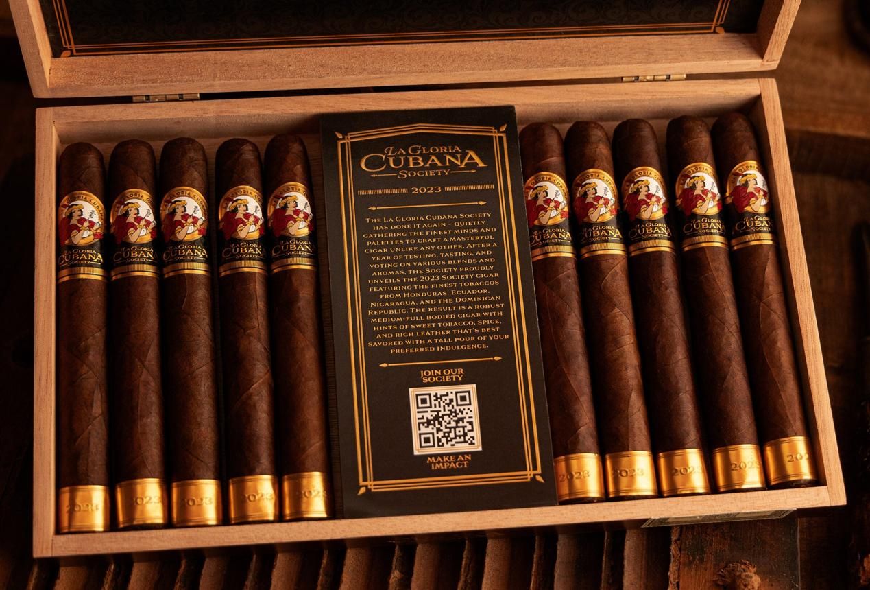LA GLORIA SOCIETY 2023 LIMITED EDITION BOX