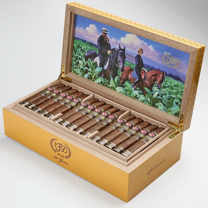 LA FLOR DOMINICANA 30TH ANNIVERSARY BOX