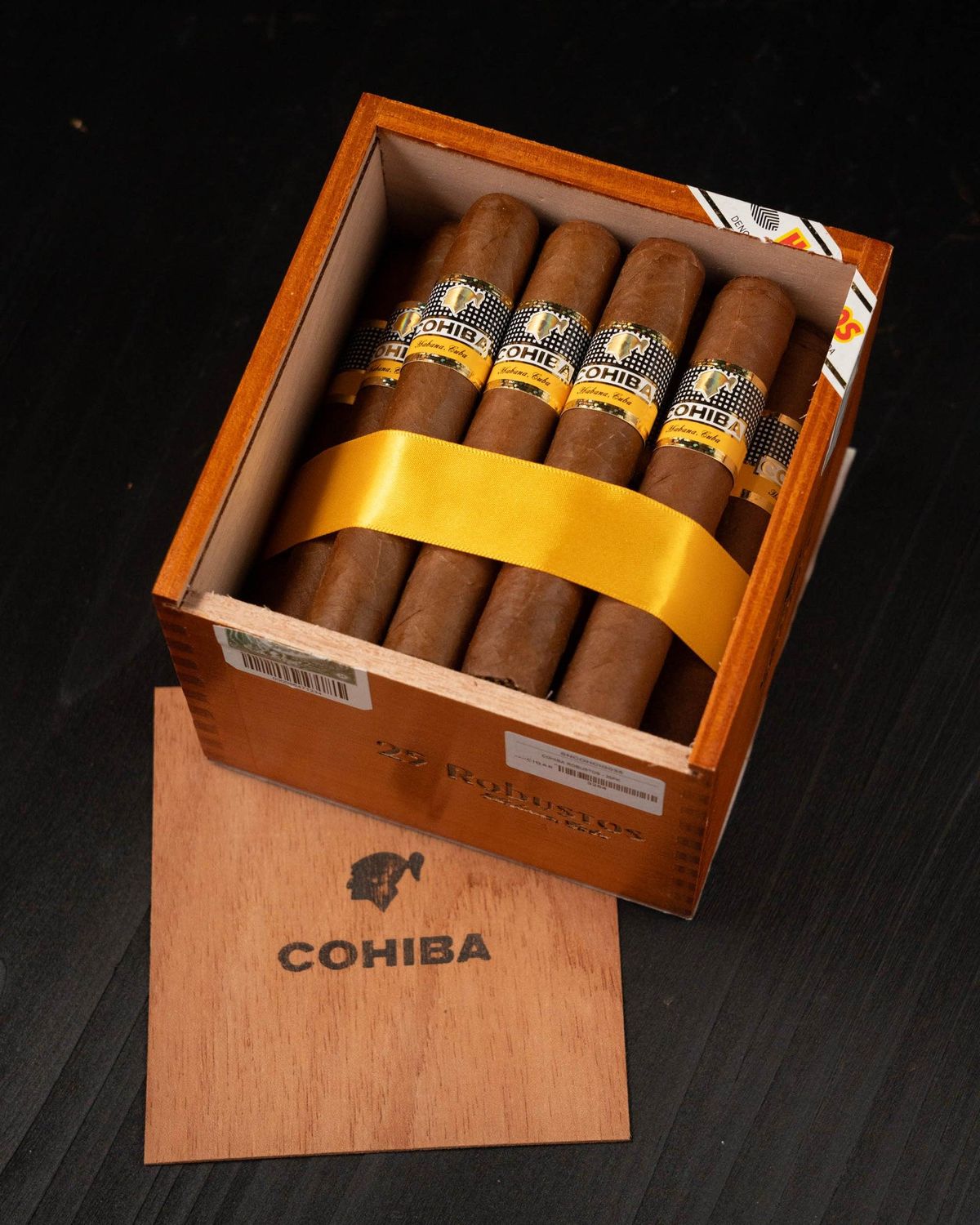 COHIBA ROBUSTO BOX
