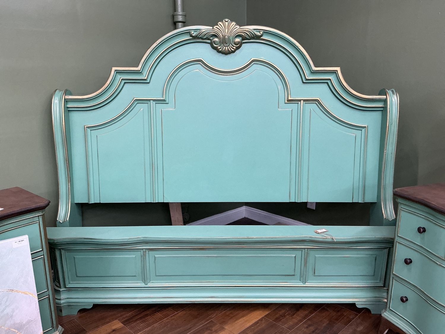 VDE KING BED