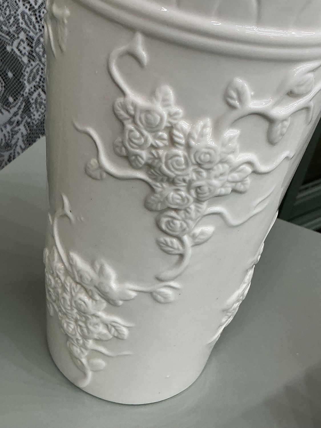WHITE CERAMIC VASE