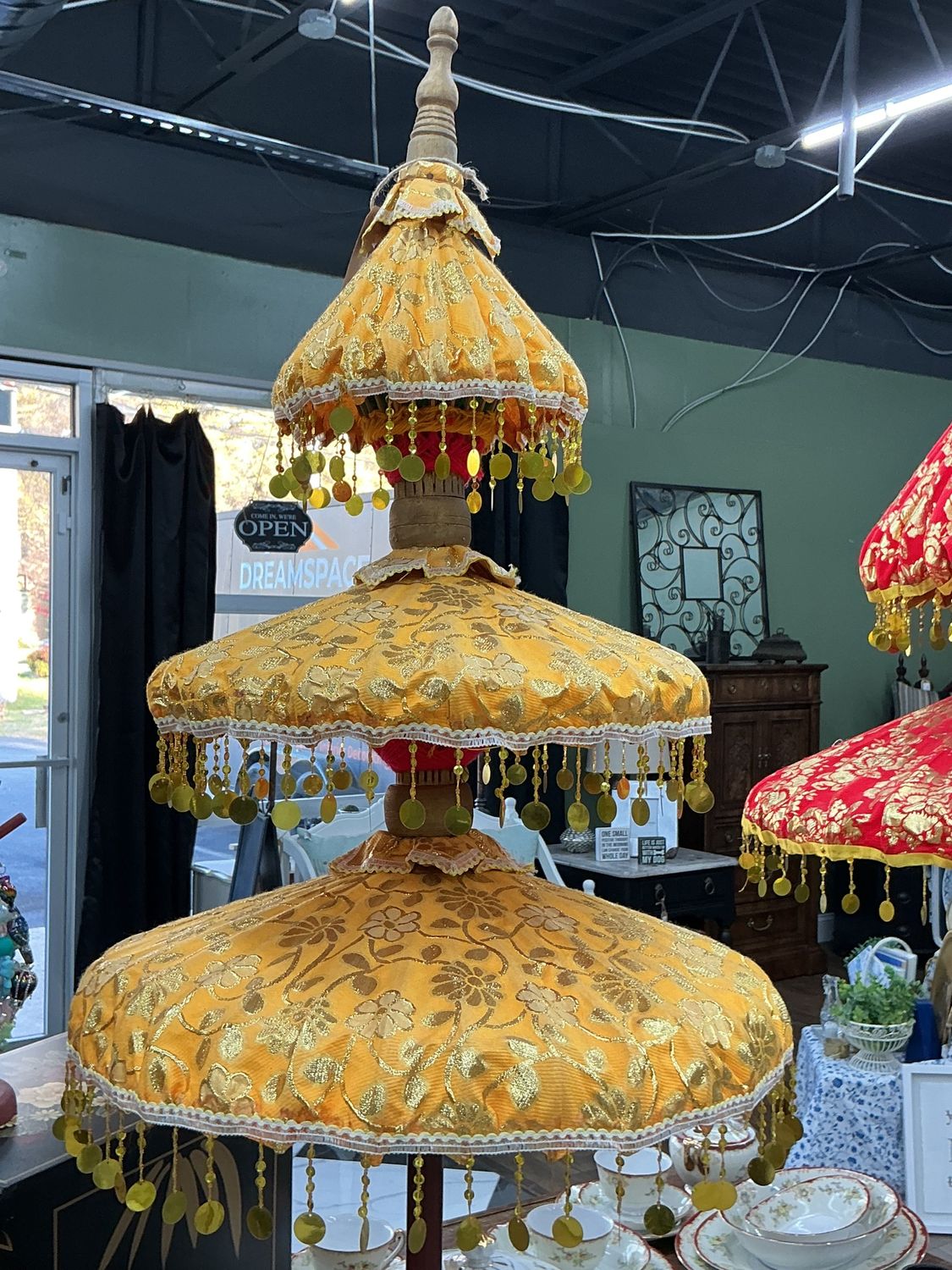 ORIENTAL PARASOL STAND