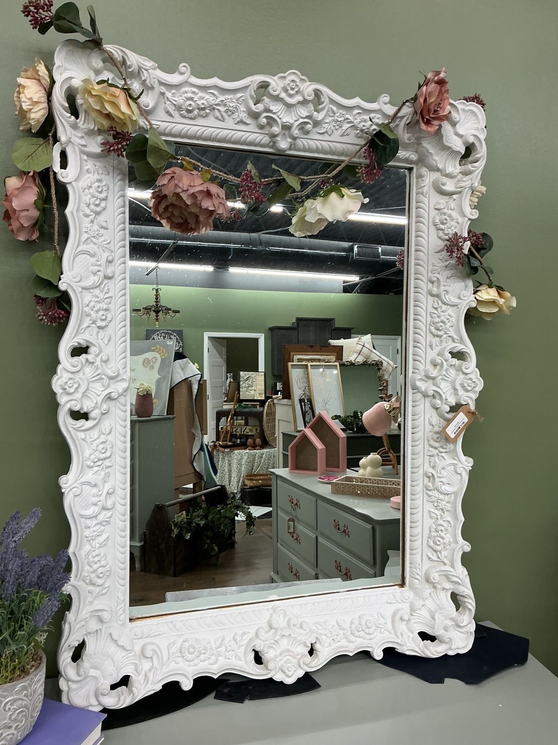 VICTORIAN WHITE MIRROR