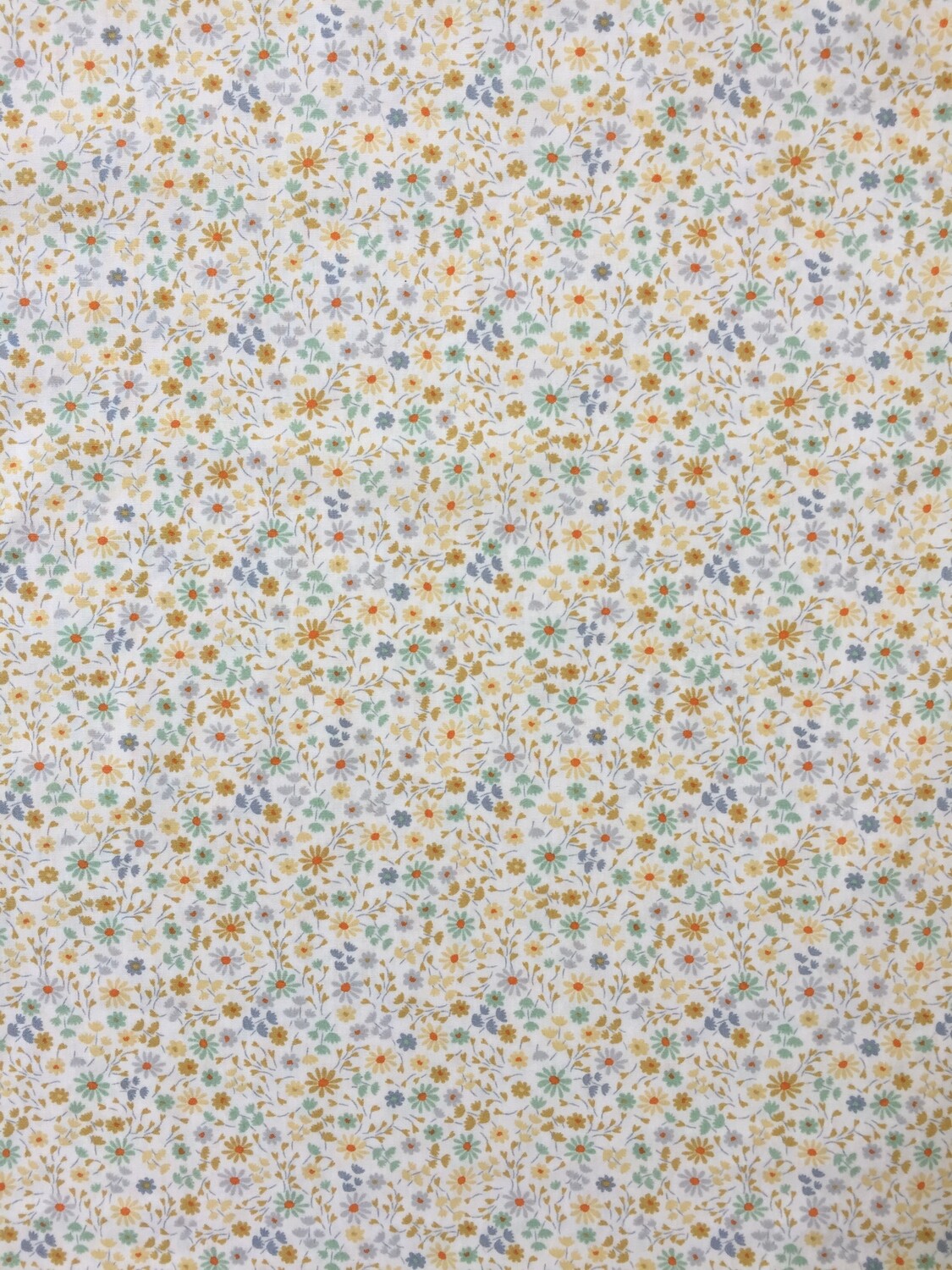 Popeline Summer Flowers moutarde vendue par 50 cm
