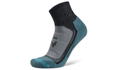 Blister Resist Quarter Running Socks: Grey/Blue
