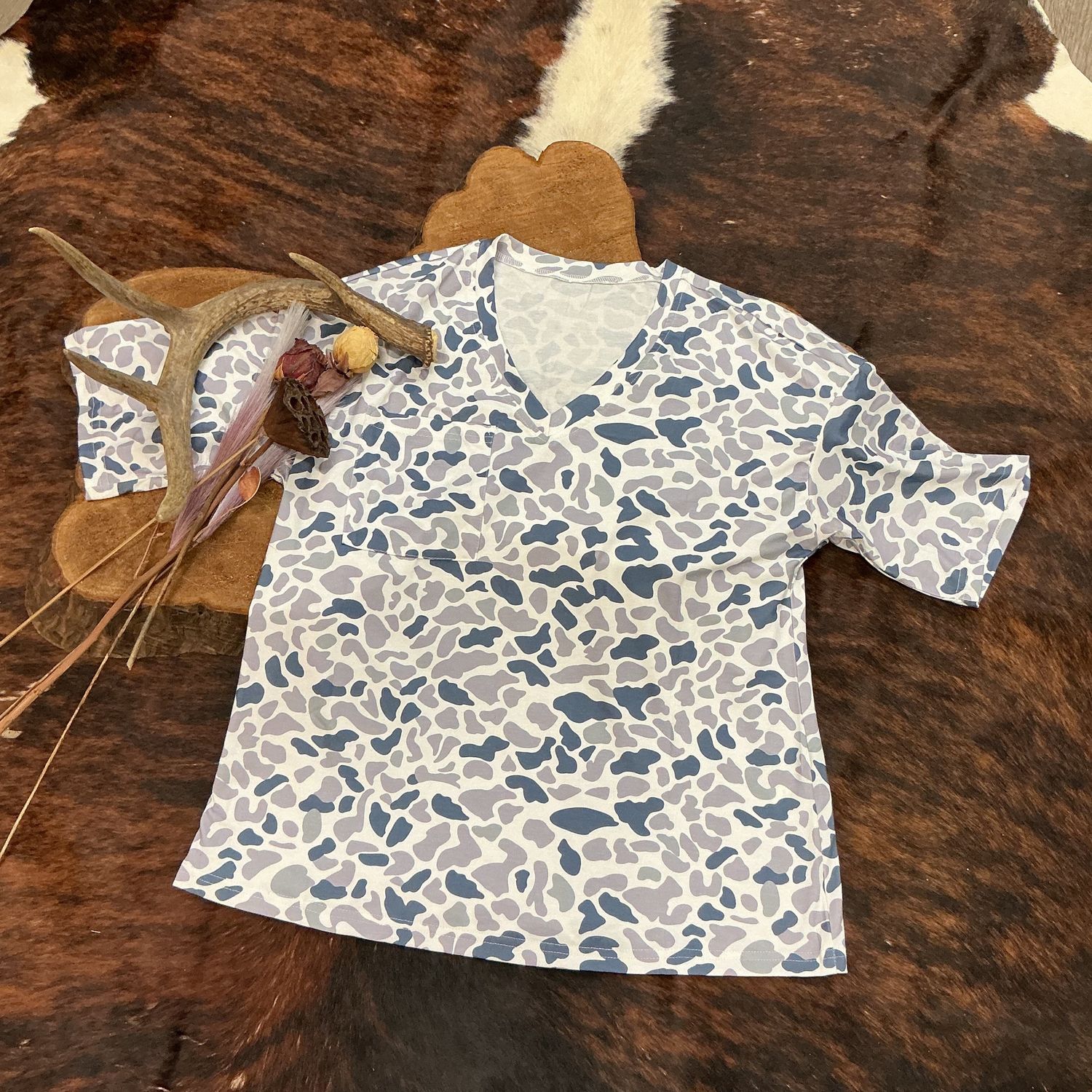 Women’s Camo V Neck Tee With Pocket