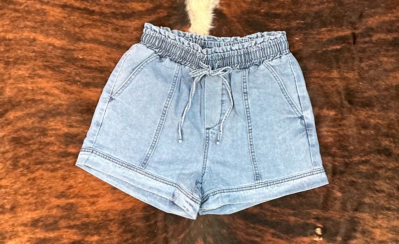 Women’s Elastic Waist Denim Shorts
