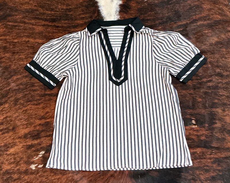 Women's Collared Split Neck Short Bubble Sleeve Blouse