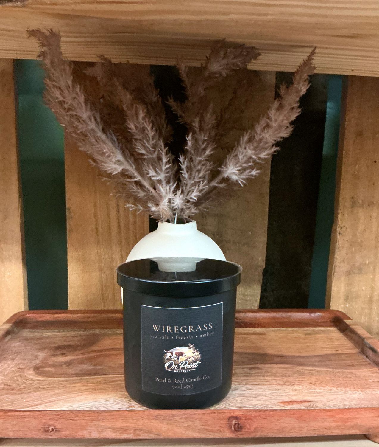 Candle-Wiregrass(sea salt-freesia-amber)
