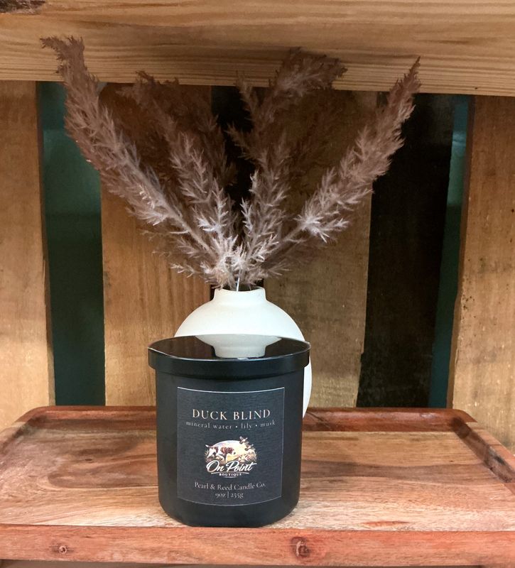 Candle-Duck Blind (mineral water-lily-musk)