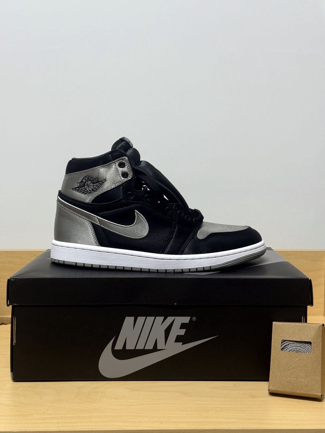Jordan 1 Satin Grey Sz 10W (8.5M)