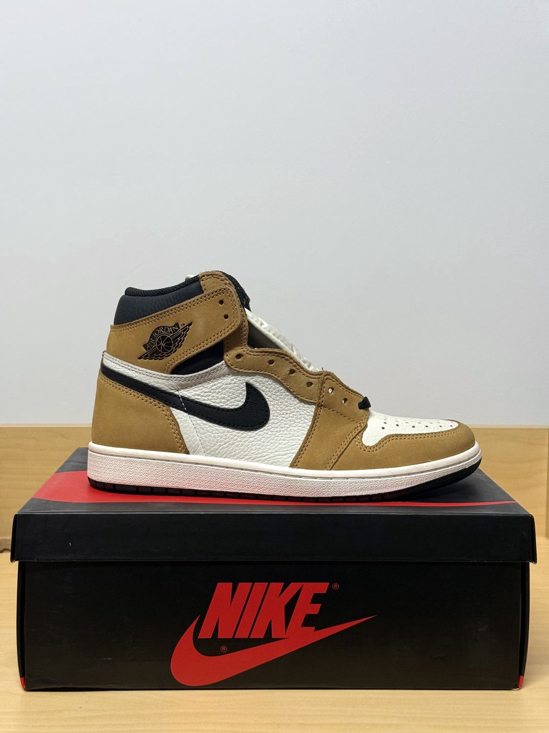 Jordan 1 Rookie Of The Year Sz 8.5M