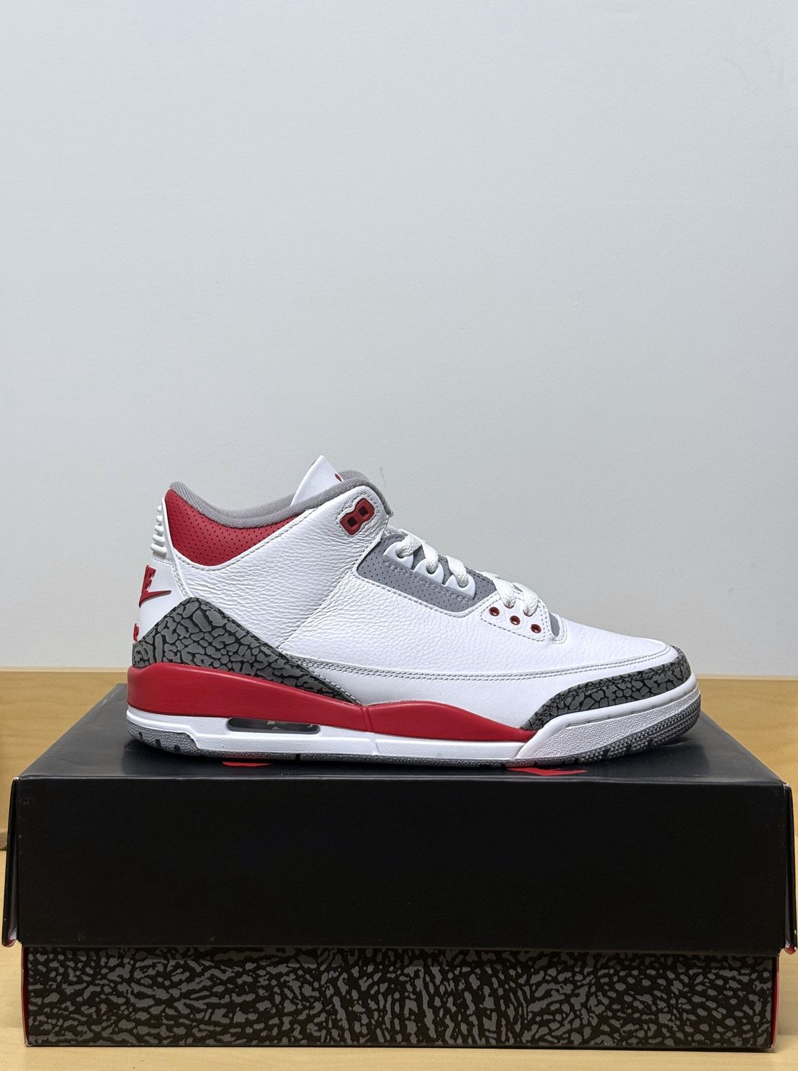 Jordan 3 Fire Red Sz 10M
