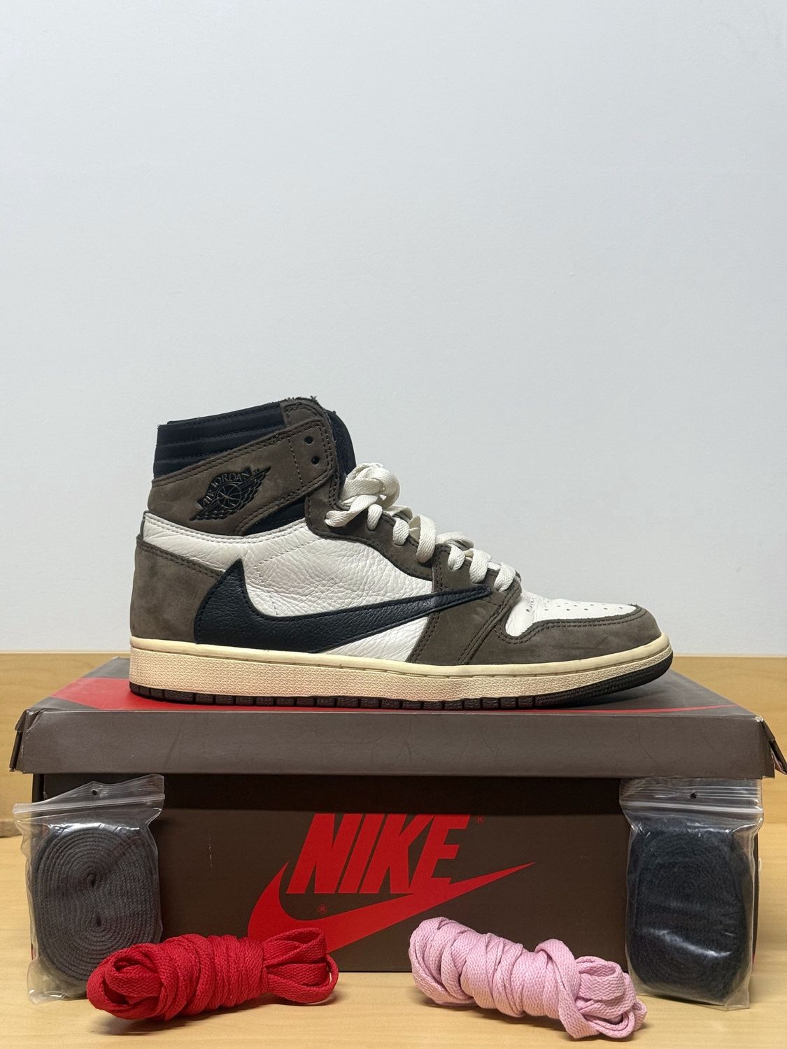 Jordan 1 Travis Mocha High Sz 8M