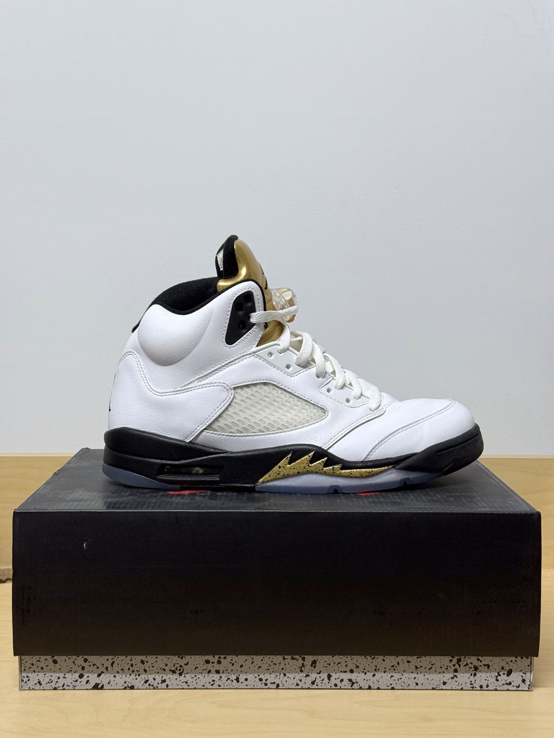 Jordan 5 Olympic Gold Sz 10M