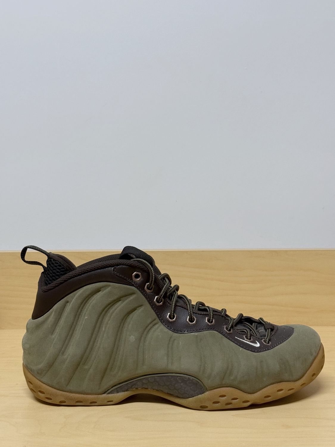 Nike Foamposite Olive Sz 10M
