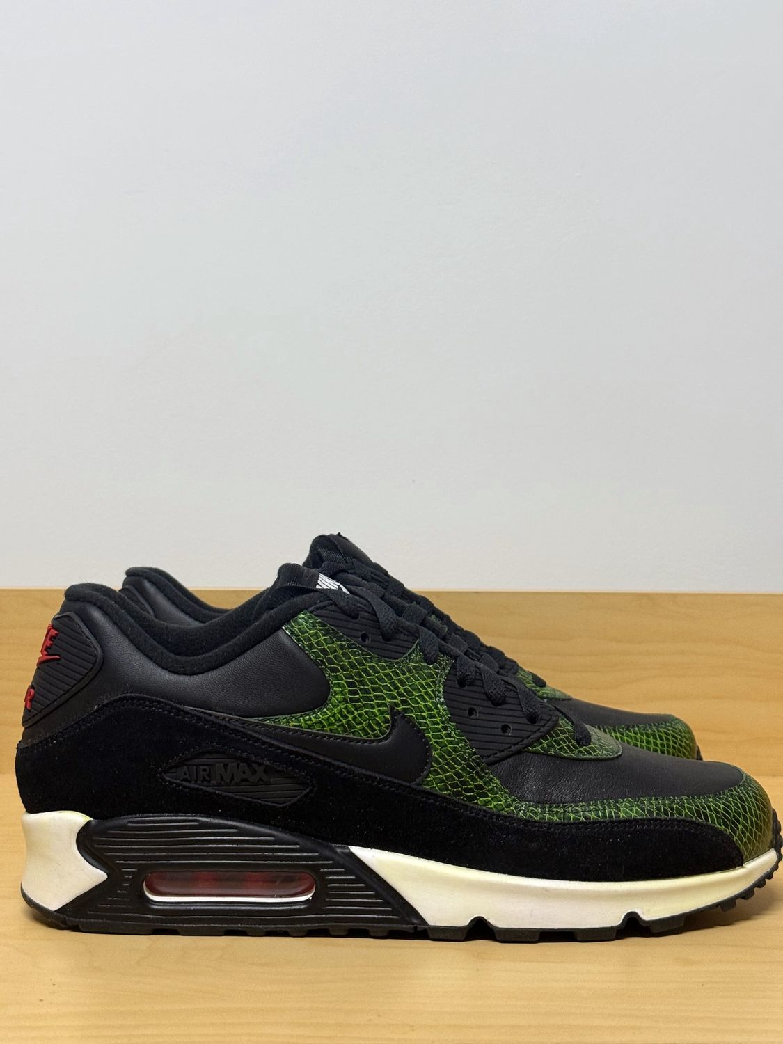 Air Max 1 Green Python Sz 11.5M