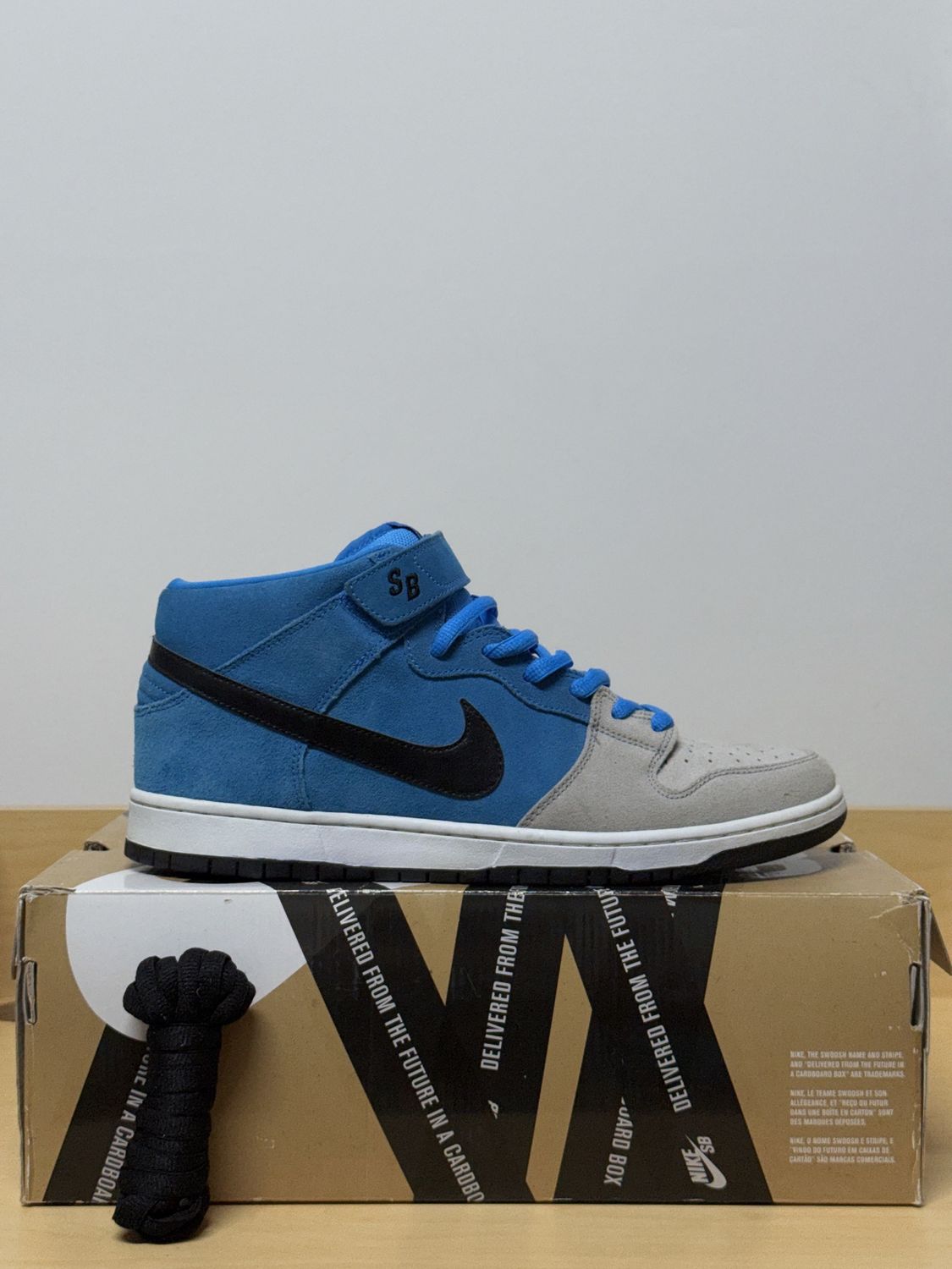 Nike Dunk Mid Beavis Sz 12M