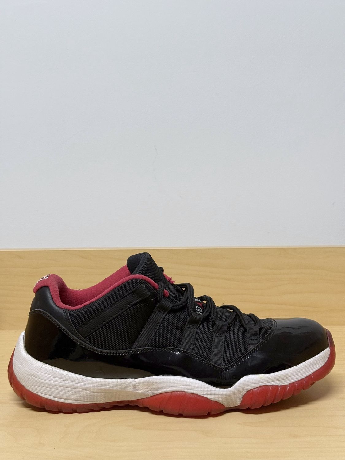 Jordan 11 Low Bread (2015) Sz 12M