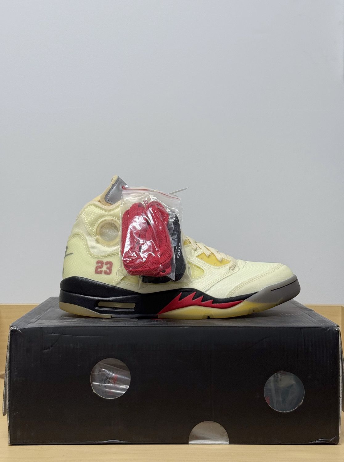 Jordan 5 Off White Sail DS Sz 12M
