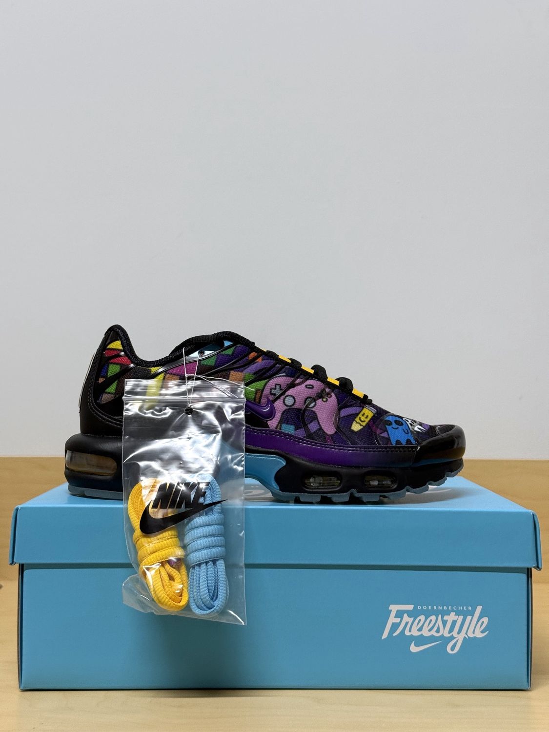 Nike Air Max Doernbecher "Sergio" Sz 4.5Y