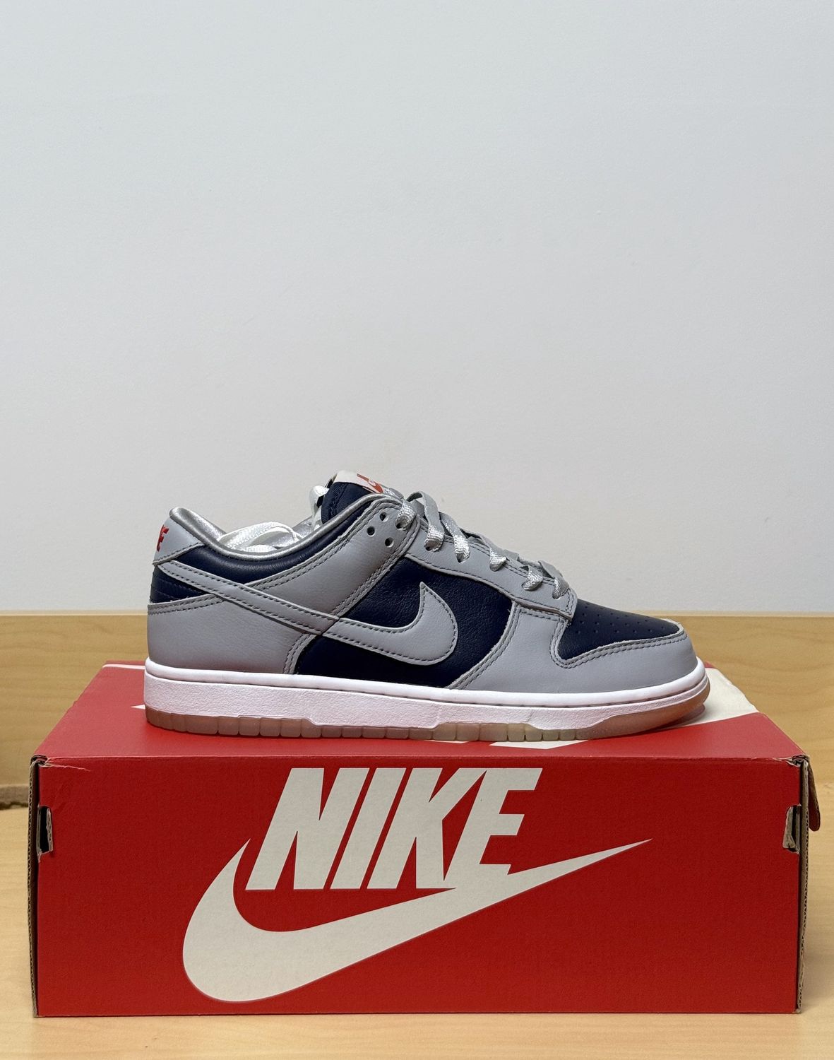 Nike Dunk Low College Navy Grey Sz 8W (6.5Y)