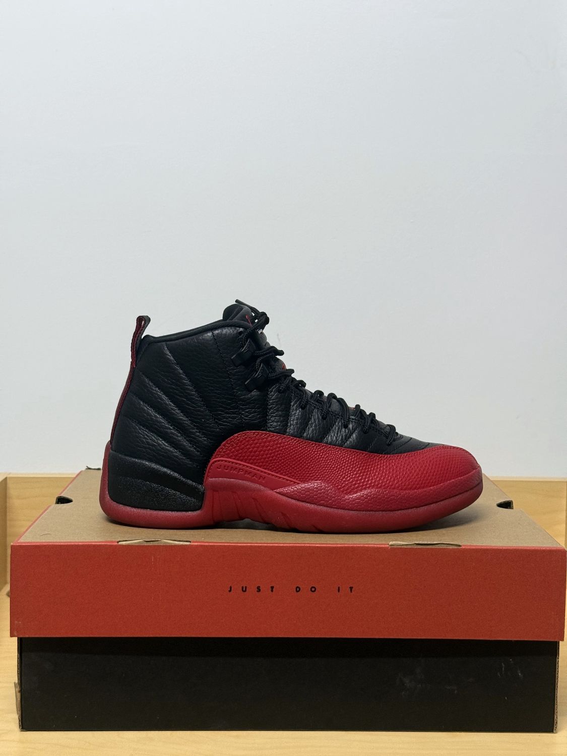 Jordan 12 Flu Game (2025) Sz 9M