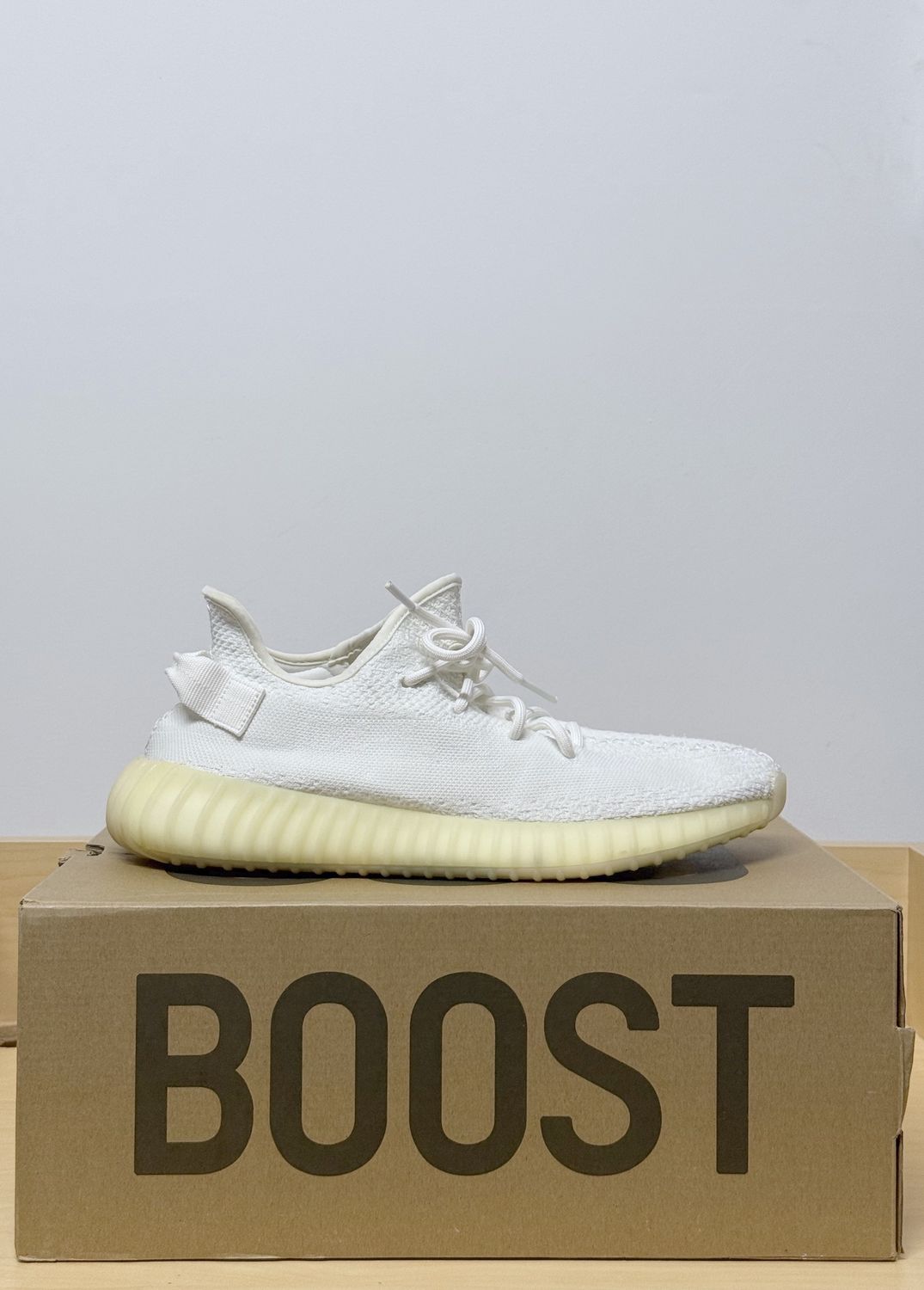 Yeezy 350 V2 Creams Sz 11.5M