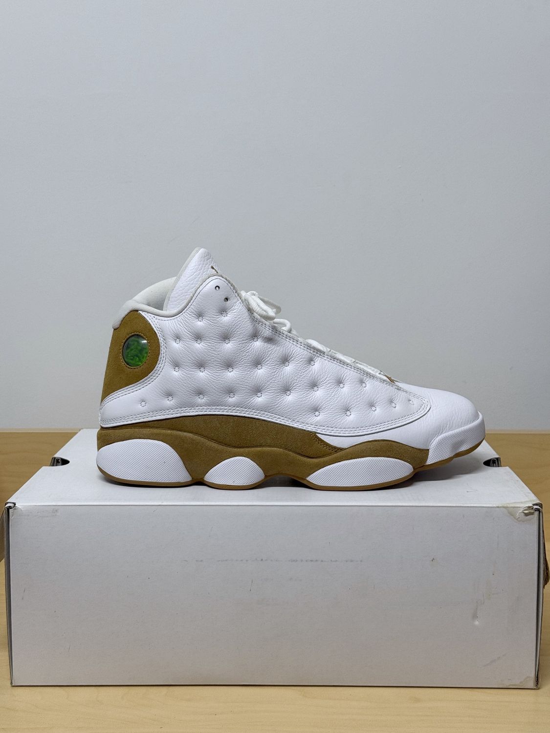 Jordan 13 Wheats Sz 10M
