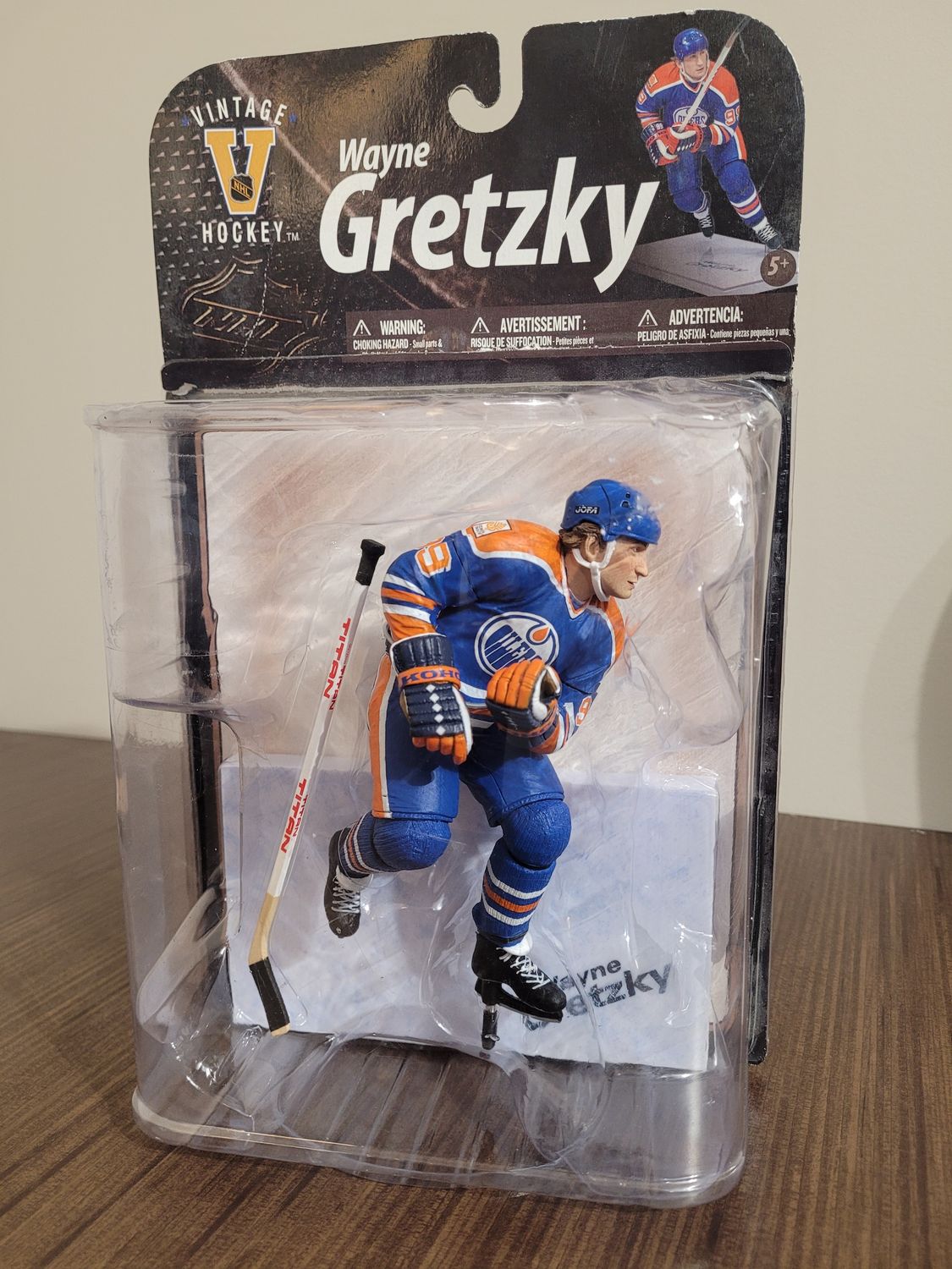 Wayne Gretzky McFarlane - Damaged