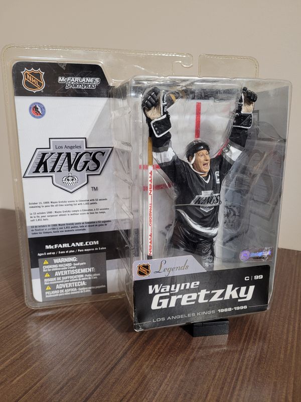 Wayne Gretzky McFarlane Scoring Leader Edition - Slightly Damaged