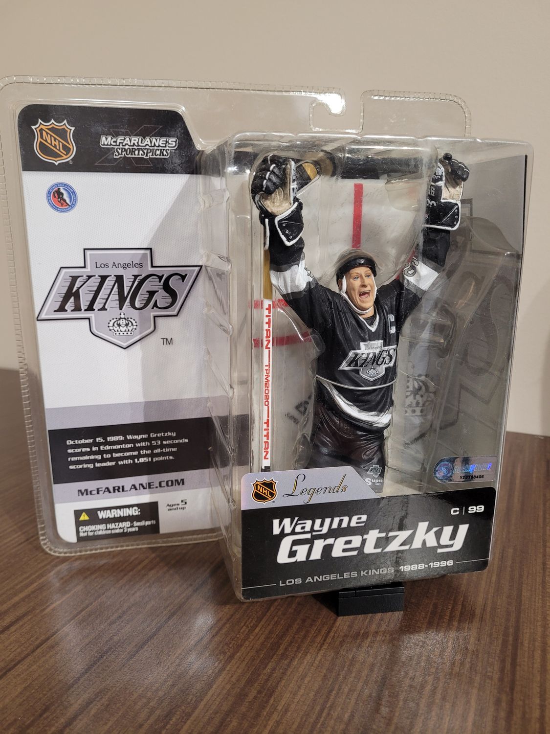 Wayne Gretzky McFarlane Scoring Leader Edition