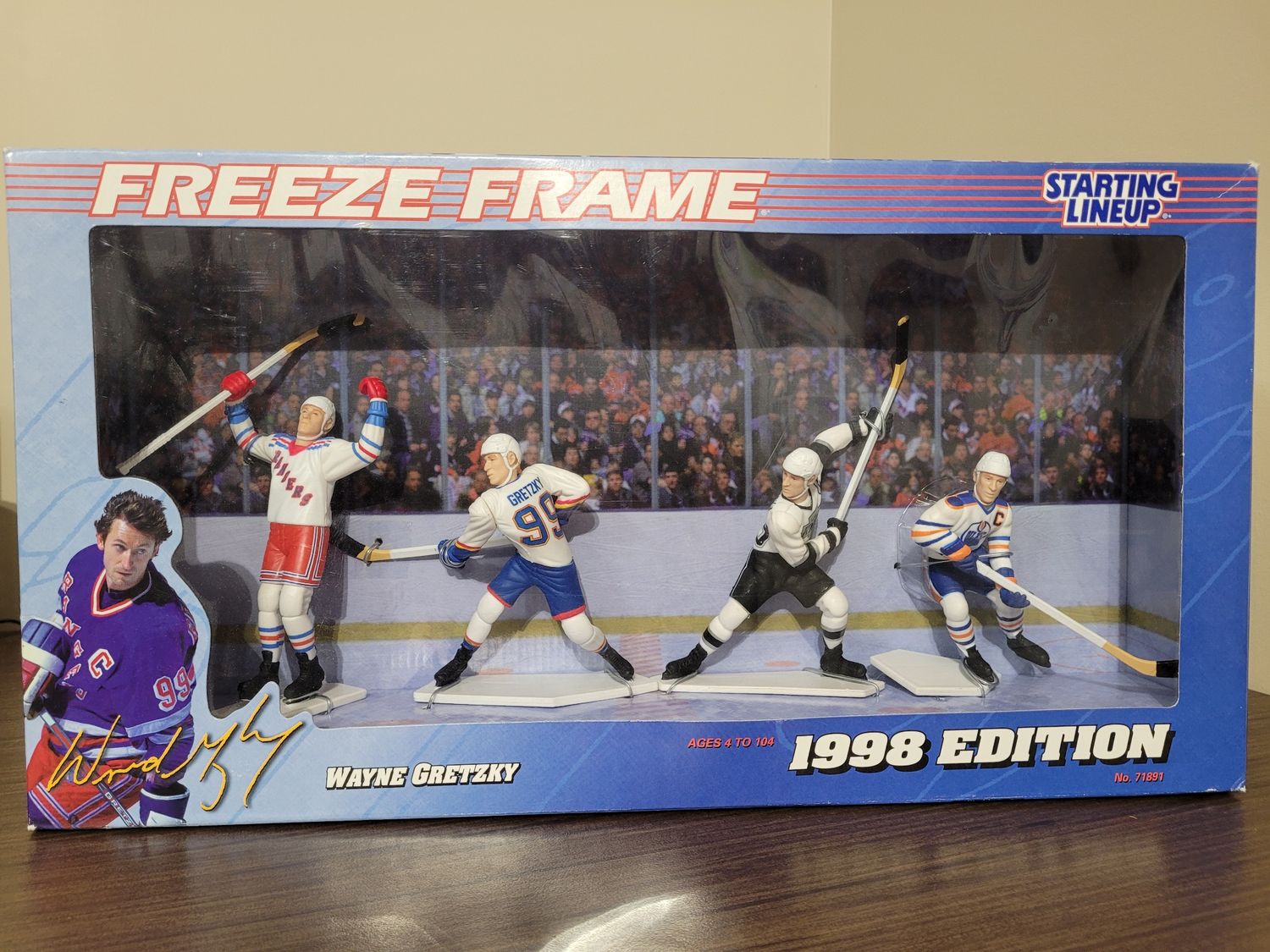 Wayne Gretzky Freeze Frame - Minimal Damage