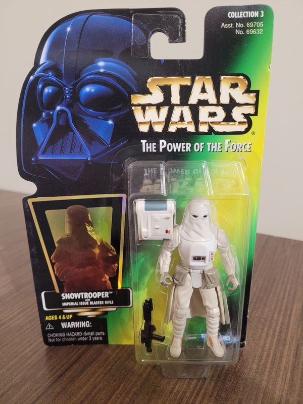 Snowtrooper Kenner Figurine w/ Imperial Issue Blaster Rifle
