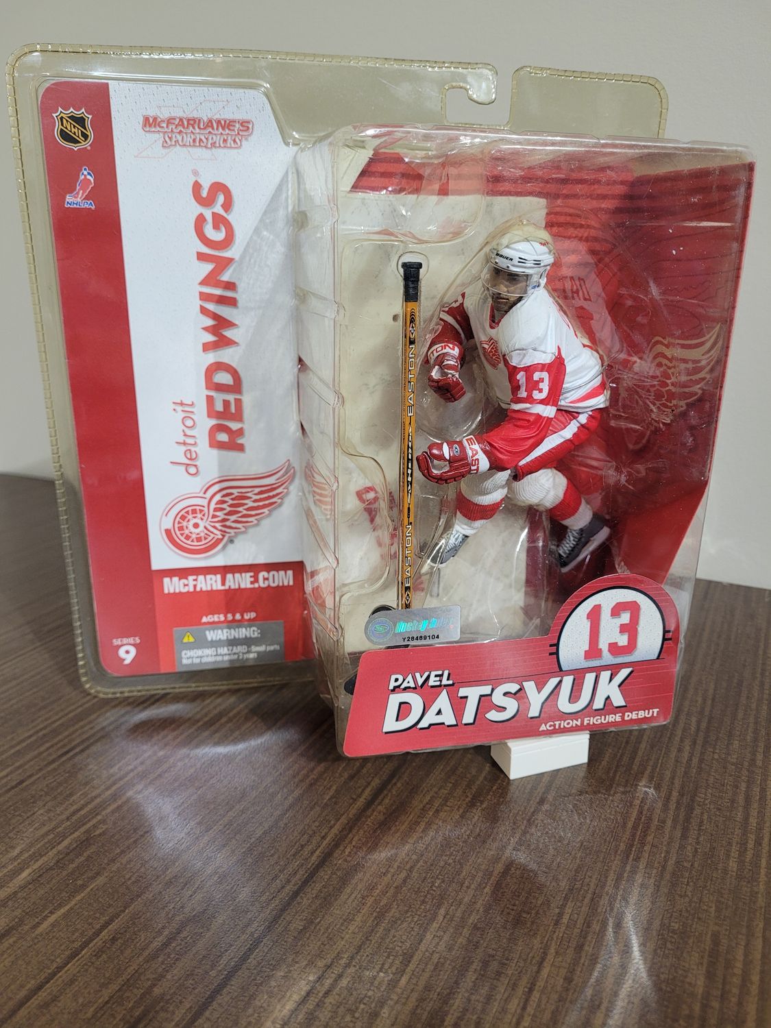 Pavel Datsyuk McFarlane - Yellowed